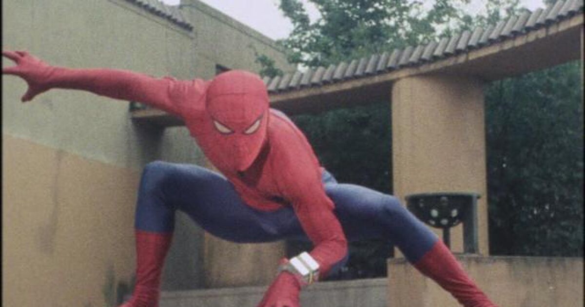 東映版スパイダーマン 1978 のアクションシーン撮影方法がスゴい 合成やトリックなし 当日に考える Togetter