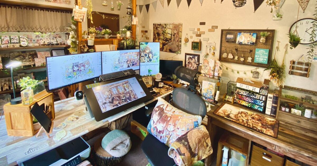 おしゃれでオタク要素もたっぷり 4年かけて模様替えした作業部屋のビフォーアフターがインパクト大 トゥギャッチ