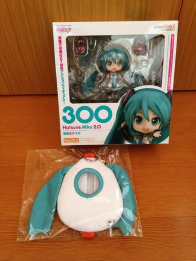 ねんどろいど初音ミク2 0で遊んでみました 女装注意 Togetter