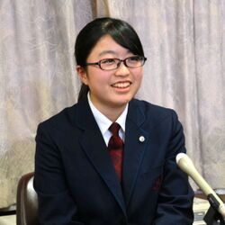 今年の歌会始で、女子高生がオタ活を表現した歌が入選「ｲｲｳﾀﾀﾞﾅｰ