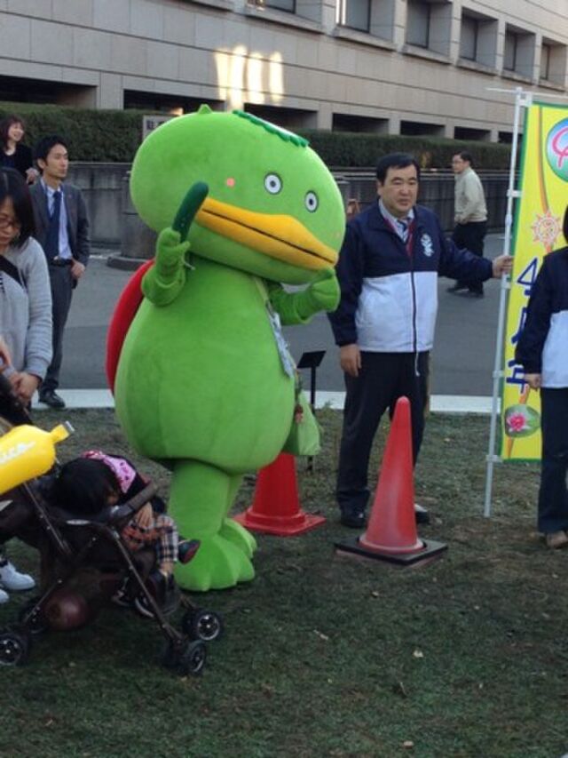 カパル、県庁に参上！