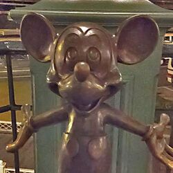 今日はミッキー ミニー 86 の誕生日らしいよ Togetter