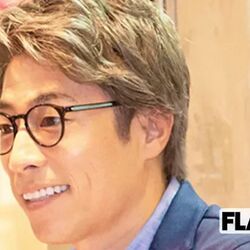 ロンブー田村淳 番組降ろされたから 政治ツイートやめる とsmart Flash 田村淳がダメで村本大輔がいい理由は何なのか わかりやすく視聴者に説明しろよ とネットユーザのツッコミ Togetter