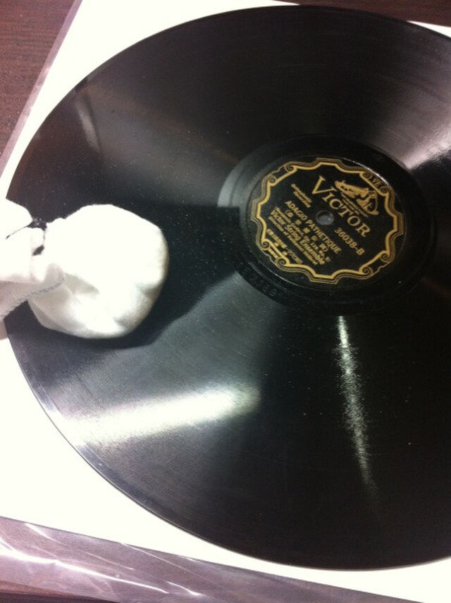 渡邊芳之先生ynabe39の「買ってみたのだがこれをどのようにSPレコードに塗ったらいいのか。」 Togetter [トゥギャッター]