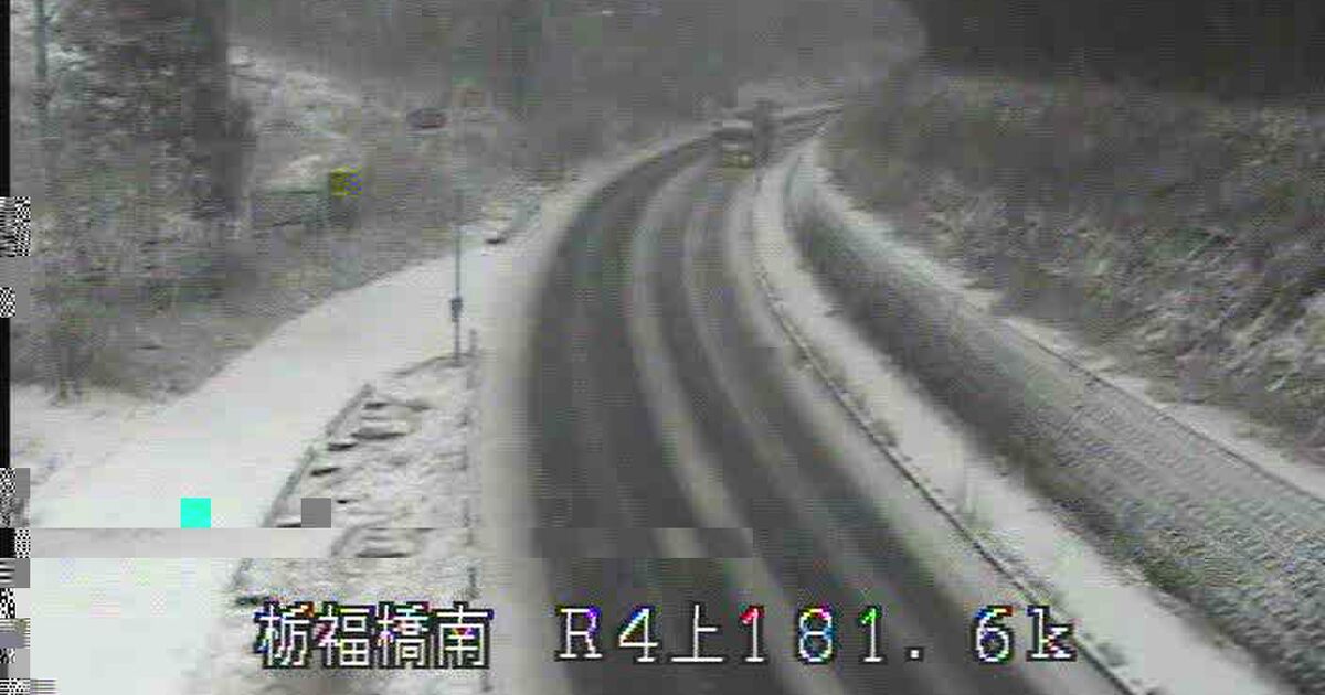 雪の中ノーマルタイヤで運転するのは避けましょう Togetter